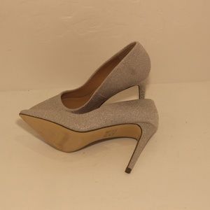 Call It Spring Womens Agrirewiel Fabric Pointed Toe Classic Pumps Silver Size 7 B main image 1